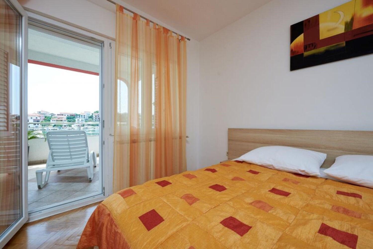 Apartments Mare - 30 M From Pebble Beach Seget Vranjica Exterior foto